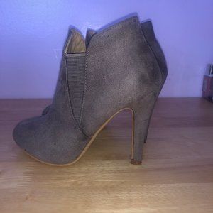 Taupe suede ankle booties size 6